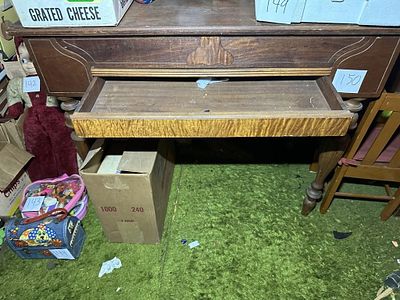 Antique Tiger Oak Single-Drawer Writing Desk. measurement in photos