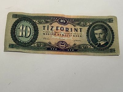 A 10 forint banknote from Hungary, dated 1962.
