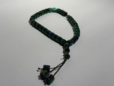 מסבחה בגווני ירוק-טורקיז.