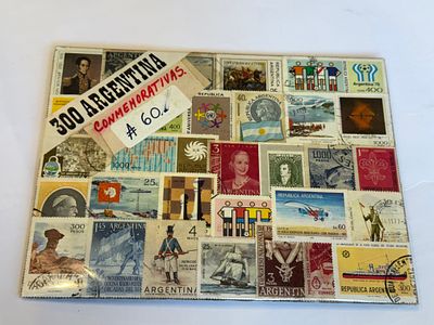 לוח בולים גדול הכולל כ-300 בולים שונים של רפובליקת ארגנטינה. 
לוט כולל מגוון רחב של נושאים: 
