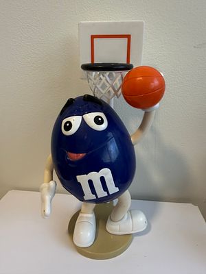 Vintage M&amp;M's basketball collectible / candy dispenser – Blue character slam-dunking. This 