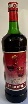 בקבוק ישן וסגור של דובונה (Dubonnet), אפריטיב צרפתי קלאסי, תוצרת צרפת. 
1.00 ליטר, 18% אלכוהול. 