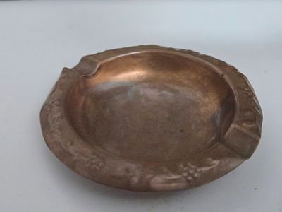 Maskit – Vintage Handmade Copper Ashtray, Israel 
A handmade copper ashtray by Maskit, the 
