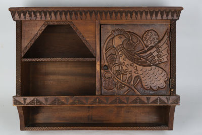 Полка подвесная в русском стиле. Российская империя, неизвестная частная мастерская. 1900-е 