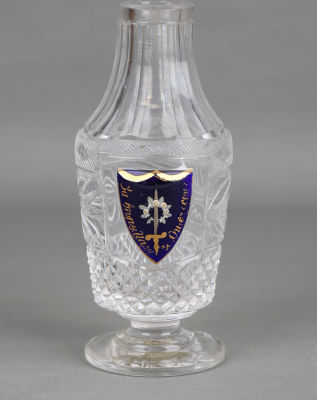 Флакон для уксуса из Собственного императорского сервиза дворца &laquo;Коттедж&raquo; в усадьбе Александрия 