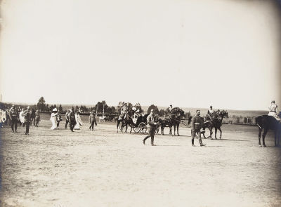 [Романовы. Юбилей Отечественной войны 1812 г.] Императрица Александра Федоровна и Цесаревич 