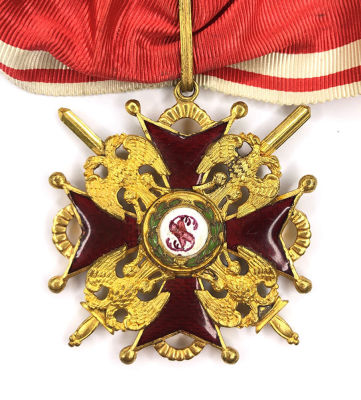 Ordenszeichen des Hl. Stanislaus 2. Klasse mit Schwertern, am originalem Ordens-Halsband (Zeit 
