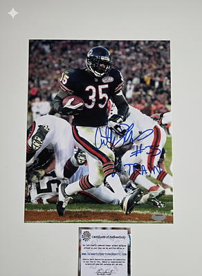 פוטבול אמריקאי - תמונה חתומה של Anthony Thomas עם אימות חתימה 
מידות - 25.5 על 20 ס"מ