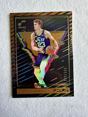 כדורסל - Laruri Markkanen ממוספר ל179/299 מסדרת RCCON היוקרתית