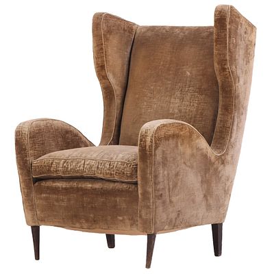 LARGE SCALE UPHOLSTERED ITALIAN LOUNGE CHAIR IN THE MANNER OF GIO PONTI C 1950. Large scale 