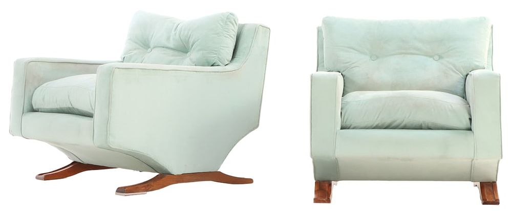 PAIR UPHOLSTERED ITALIAN LOUNGE CHAIRS ON WOOD BASE C 1960. Pair upholstered Italian lounge 