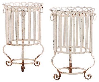 PAIR OF ENGLISH REGENCY STYLE IRON PLANTERS WITH SCROLL AND RING DECORATION C 1940. LACKING. Pair 