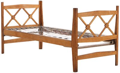 AN OAK DAY BED HAVING X-FORM DESIGN IN THE STYLE OF JEAN ROYERE CIRCA 1940. An oak day bed 