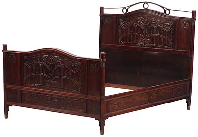 A FULL SIZE AUSTRIAN ART NOVEAU BENTWOOD BED C 1900 LABELED JACOB & JOSEF KOHN. A full size 