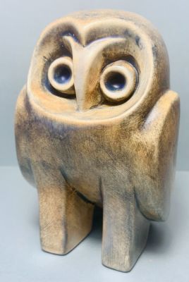 וייסהוף - בית היוצר 
פיגורת ינשוף . 
מצב מושלם . 
מדבקת 