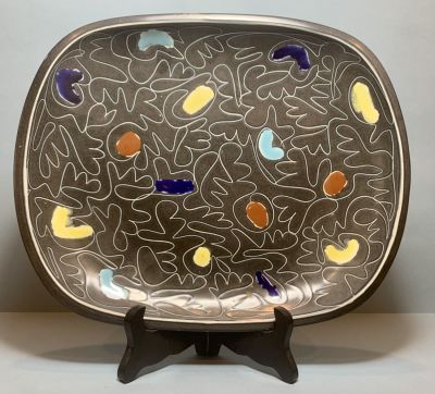 לפיד 
מגש מסיבי , שנות ה50-60 בעיצוב אלסבת כהן . 
נשמר במצב מעולה .