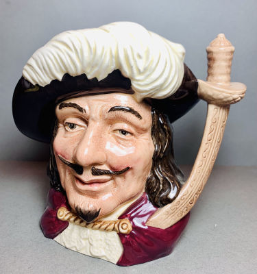 טובי ג׳אג 
ספל גדול מימדים תוצרת רויאל דלתון , Royal Doulton . דמותו של פורתוס ( אחד 