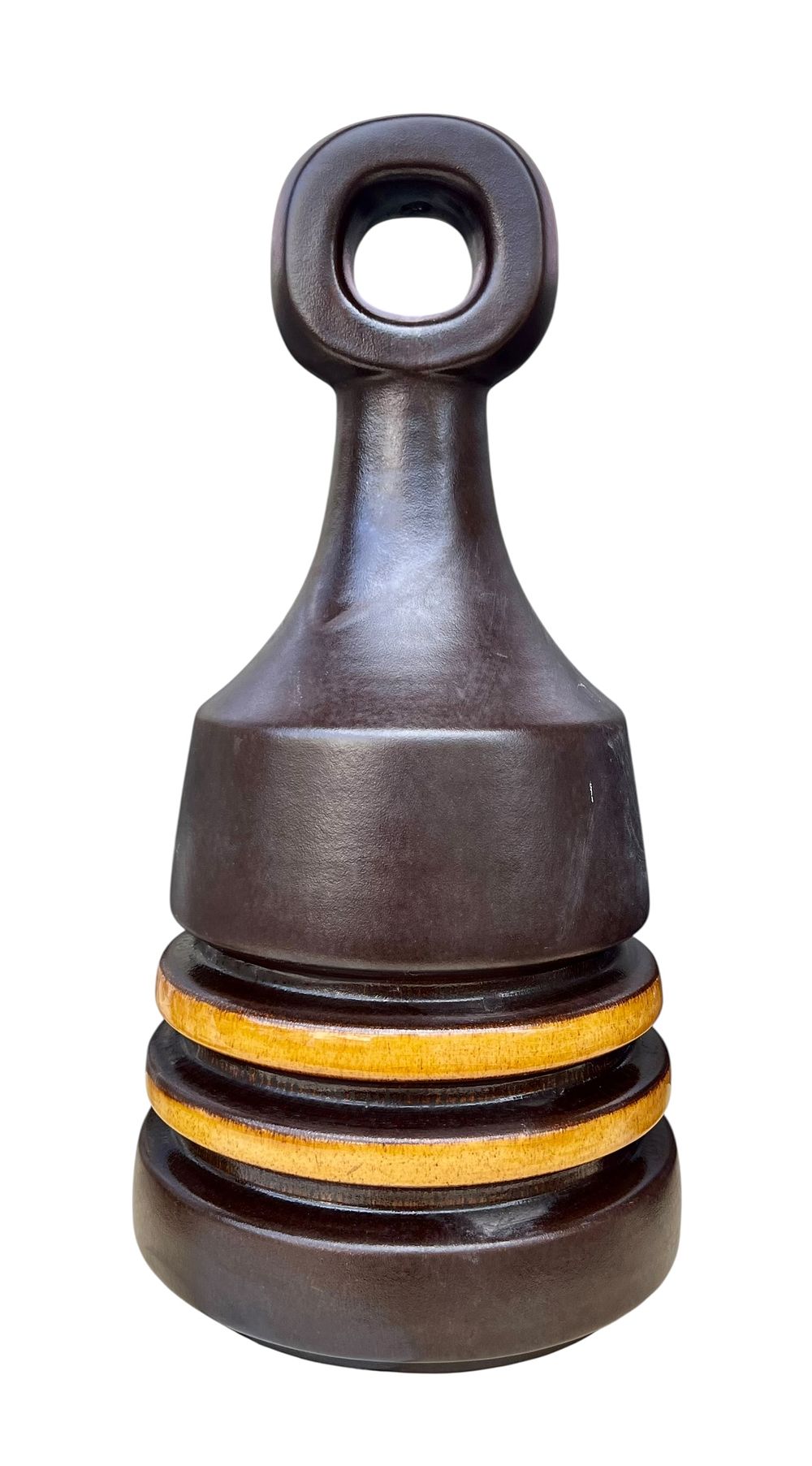 בית היוצר - צבי - גוף תאורה גדול 
גוף תאורה 4046 עשוי קרמיקה, מבנה ייחודי בעיצוב צבי בן 