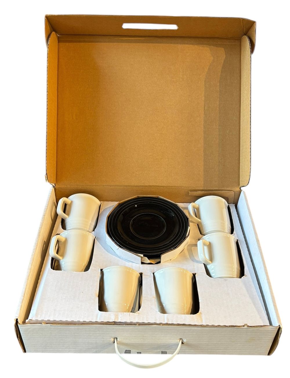 לפיד - סט ספלי קפה/תה 
סט מלא בעיצוב מודרני, שחור ולבן 
6 ספלים ו6 צלוחיות 
אריזה מקורית, לא 