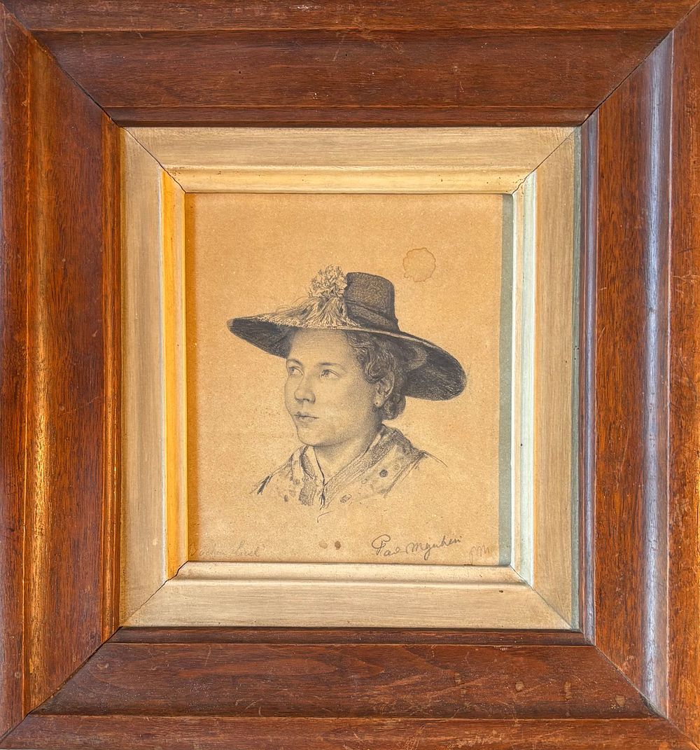 אמן לא ידוע - רישום בעפרון על נייר 
עבודת עיפרון איכותית ומפורטת 
דיוקן אישה 
16*19 ס"מ ללא 