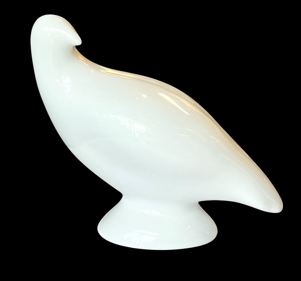 נעמן - פיגורת יונה לבנה 
פורצלן ישראלי 
13*12 סמ