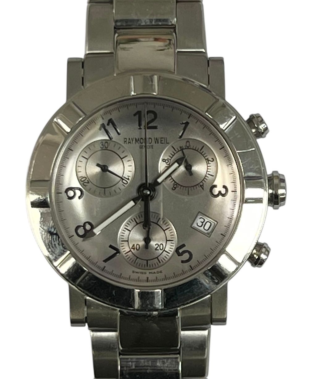 Raymond Weil - שעון יד פלדה לגבר 
מנגנון קוורץ . כרונוגרף. 
קוטר 37 מ"מ. 
במצב עבודה.