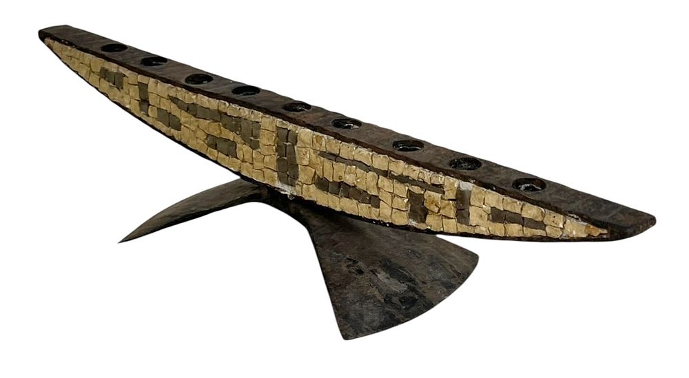 נדיר!!! דוד פלומבו - חנוכיית ברזל שילוב פסיפס 
עבודה מיוחדת לא שכיחה עם שיבוץ אבנים 
שנות 