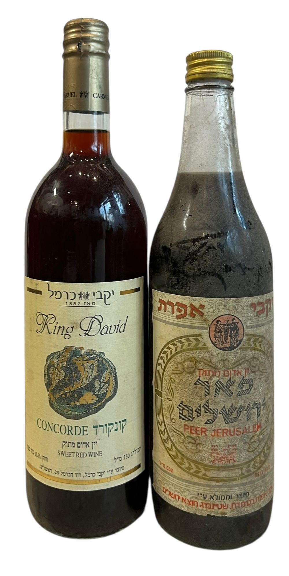 לוט 2 בקבוקי יין אדום מתוק כשרים - מצב טוב 
פאר ירושלים - שנות ה90 
קונקורד - שנת 2009