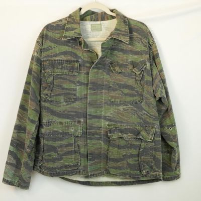 US Military Tiger Stripe Jungle Blouse. Overall nice condition with spec label in back neck. 4 