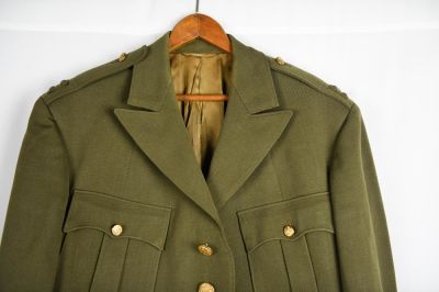 Identified Tailor Made US Engineers Tunic. A very nice gabardine tailor-made World War II era US 
