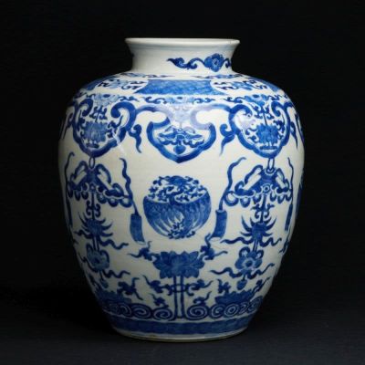 Alte Vase / Weinkrug, China, Qing Dynastie, um 1700 (Kangxi). Alte Vase / Weinkrug China, Qing 