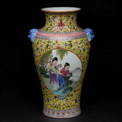Balustervase, China, Anfang 20. Jahrhundert. Balustervase China, Anfang 20. Jahrhundert. 