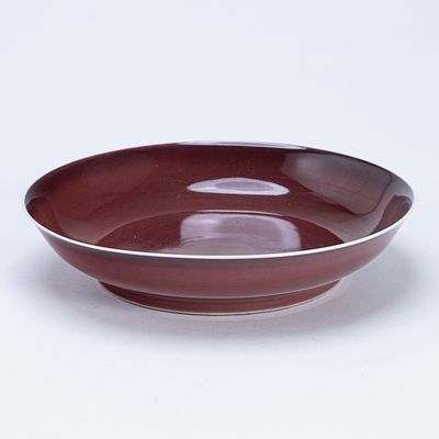 Seltener rote Qing-Qianlong-Teller. Rare red Qing Qianlong plate China, 19th/20th century 