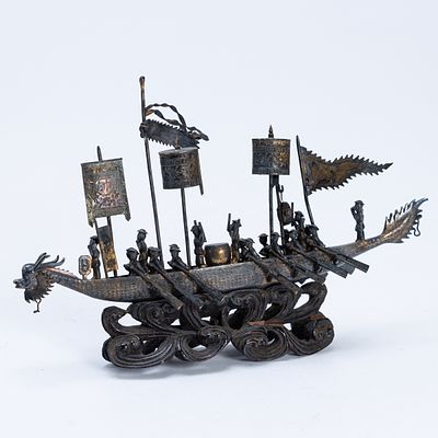 Chinesische Silberminiatur k&ouml;nigliches Drachenboot. Chinese silver miniature royal dragon boat 