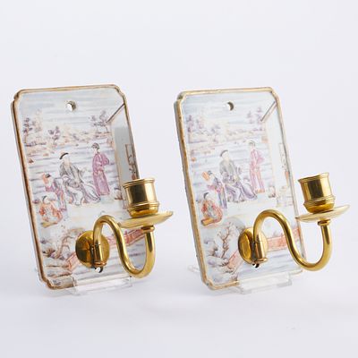 Paar Qianlong-Zeit Porzellan-Wandleuchtern. Pair of Qianlong period porcelain wall sconces China 