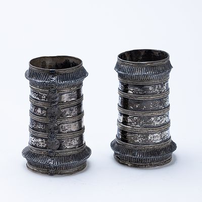 Paar antike Armreifen aus Jodhpur Indien. Pair of antique bangles from Jodhpur India India 