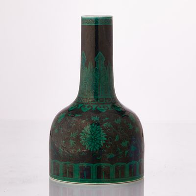 Famille-Noir VaseChina, Qing Dynasty. Porcelain, glazed, green background, painted black under 