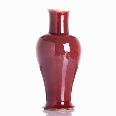 Large Langyao-style Oxblood Vase China, 18th-19th century. Ceramic, glazed. Exterior with 