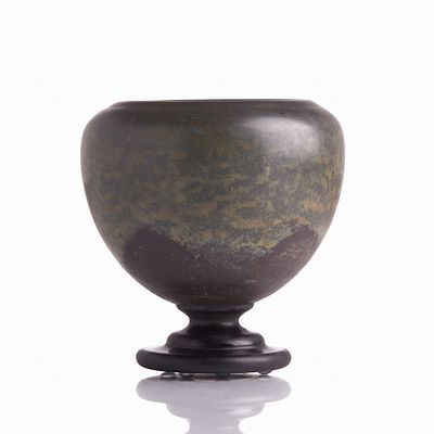 Vase on Foot. Daum Fréres & Cie, Verreries de Nancy 1920-1925. Vase on Foot Daum Fréres &amp; 