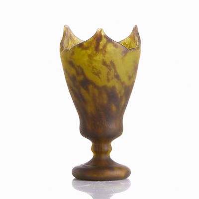 Tulip-shaped Vase. Daum Fréres & Cie, Verreries de Nancy circa 1910-1915. Tulip-shaped Vase Daum 