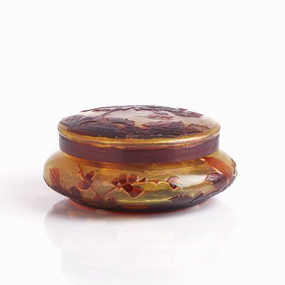 Round lidded box - Flowers and leaves. Round lidded box - Flowers and leaves Émile Gallé, Nancy 