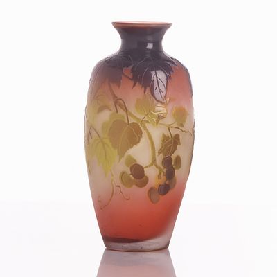 Vase - Vine tendrils. Émile Gallé, Nancy 1898-1900. Vase - Vine tendrils Émile Gallé, Nancy 