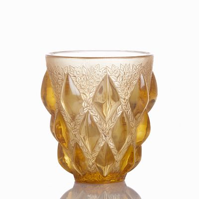 Vase Rampillon - René Lalique, Wingen-sur-Moder circa 1930. Vase Rampillon - René Lalique René 