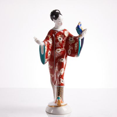 Chinese Woman with Parrot from the Wedding Procession - Adolph Amberg, Royal Porcelain 