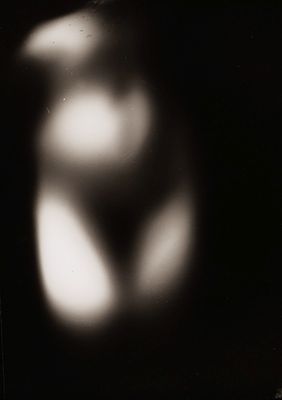 Thomas Bachler 1961 Detmold - Untitled (Nude) - (1998) Gelatin silver print/paper. 1/4. 60.5 x 