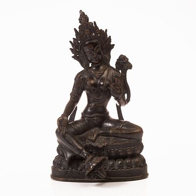 Bronze Tara Buddha Figure (Sitatara / Drolkar) Tibet, probably 17th / 18th century. Bronze 