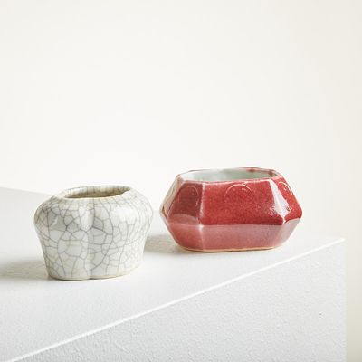 2 small water pots for brushes. Two small water pots for brushes China, 19th / 20th century. Red 