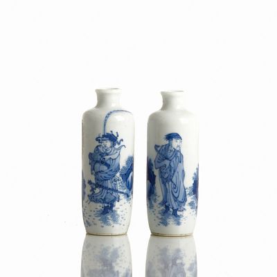 Pair of Cylindrical Snuff Bottles China, probably late Qing Dynasty, 20th century. Porcelain 