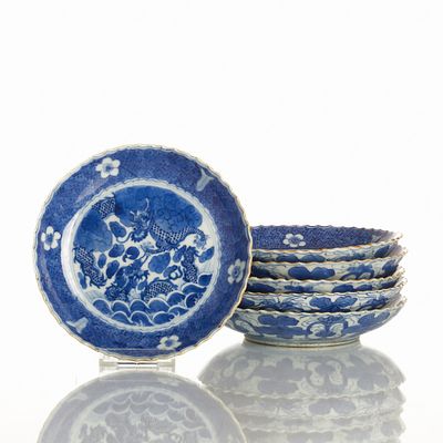 Six Blue and White Plates with Dragon Motif and Serrated Rim China, probably Guangxu period 