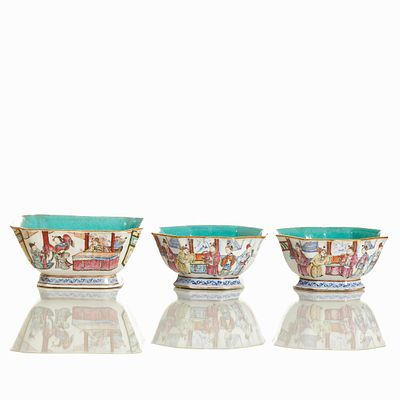 Three Famille Rose Bowls with Tongzhi Mark. Three Famille Rose Bowls (g&ograve;ng wan) with Tongzhi 